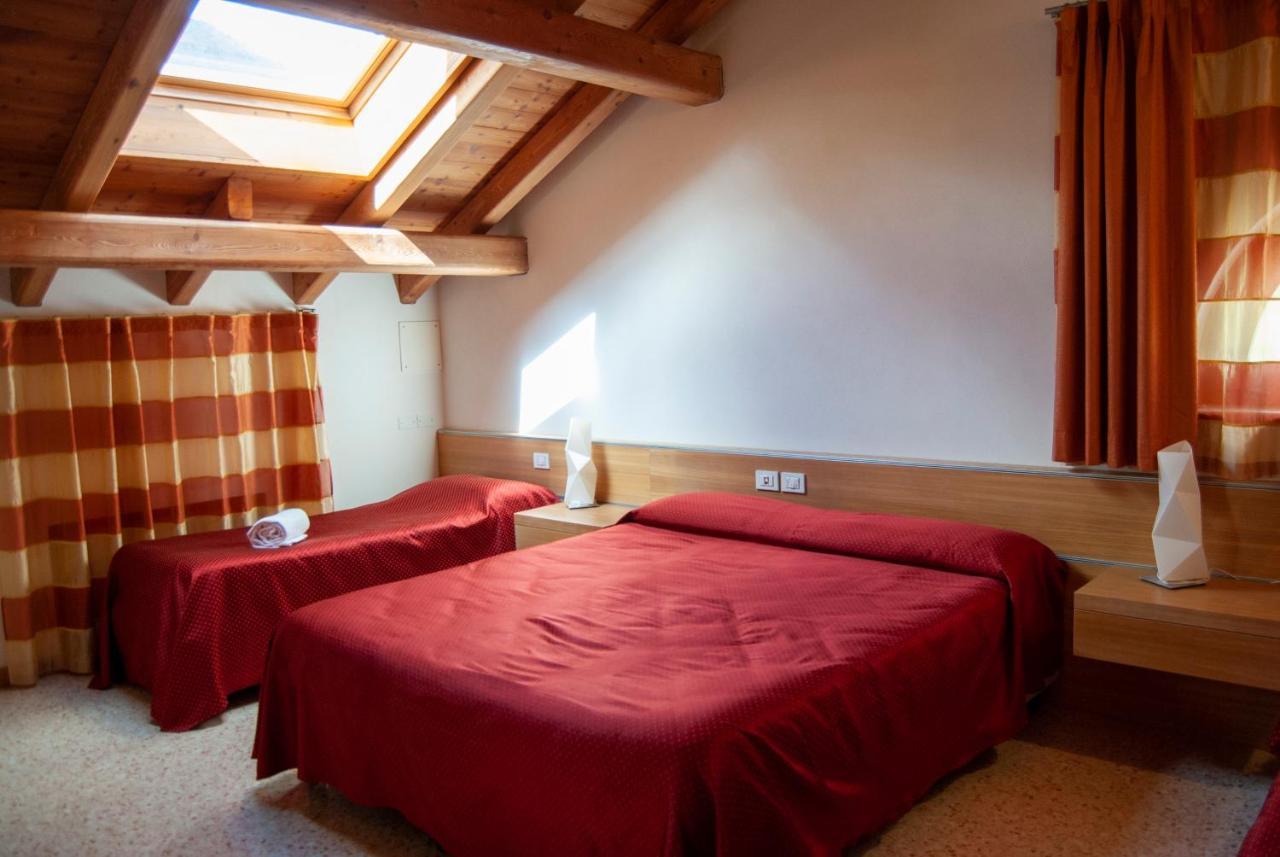 Agriturismo Antico Splendore Villa Pullir Exterior photo